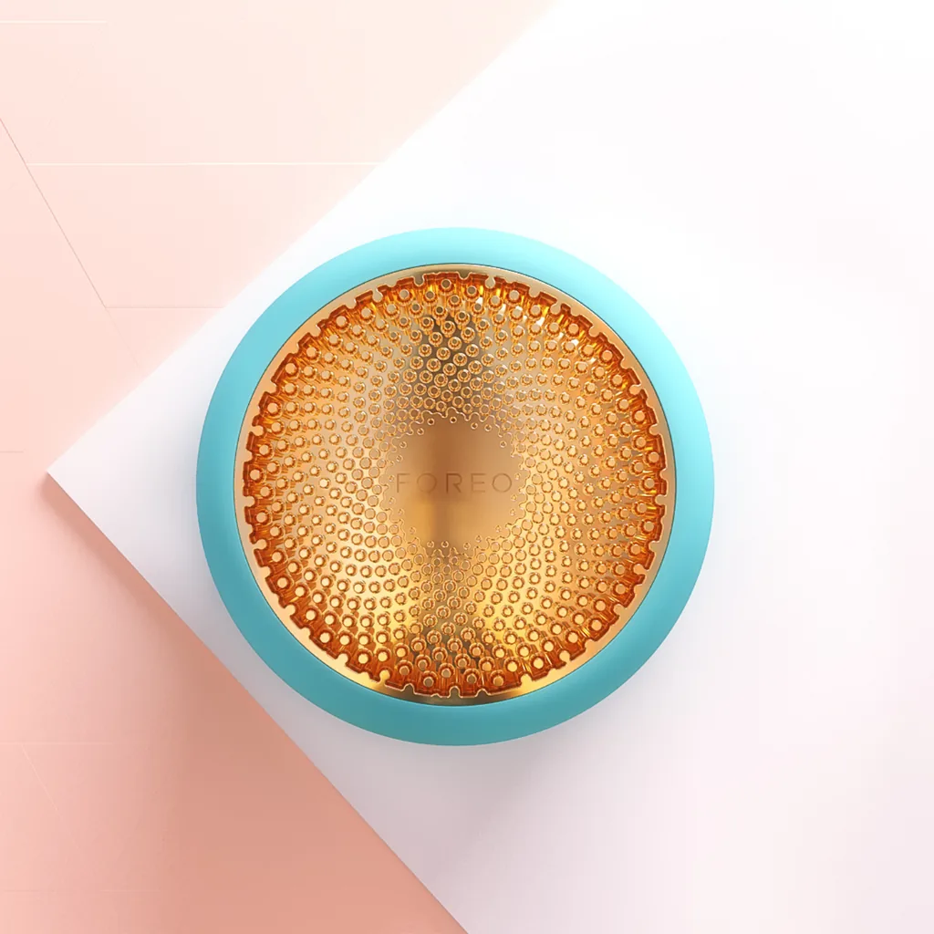 Foreo UFO 2 device, editorial confession card