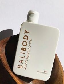 Bali Body Crystal Gradual Tan moisturising lotion