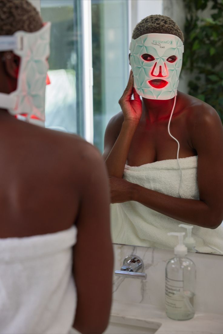 Omnilux Contour Face used at-home in mirror, the daily routine