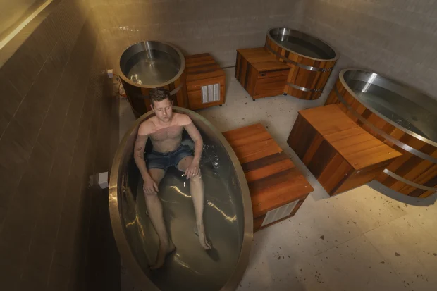 Super Young Armadale, hyperbaric or cryotherapy suite