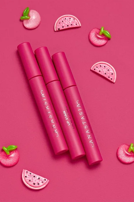 Anastasia Beverly Hills, reviewed by GLOW