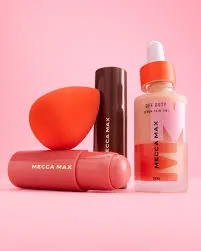 Mecca Max, reviewed by GLOW